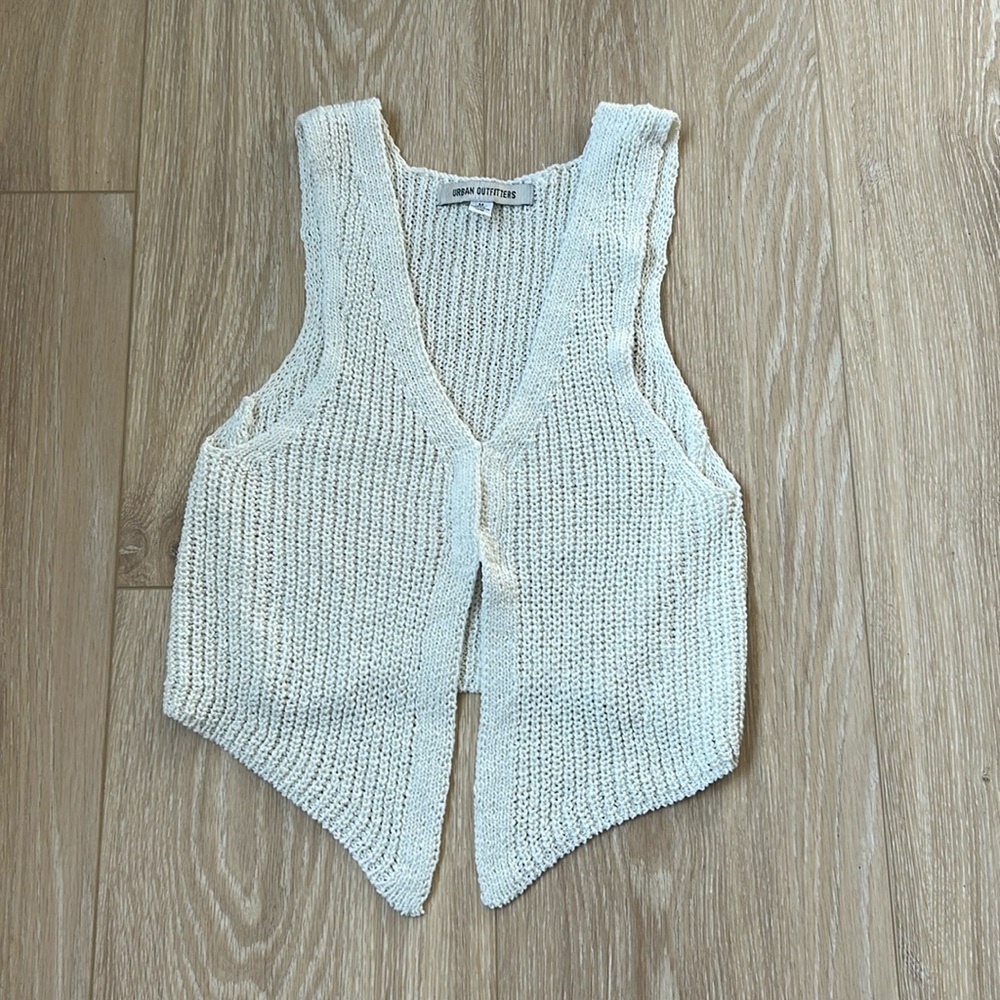 Crochet vest front tie